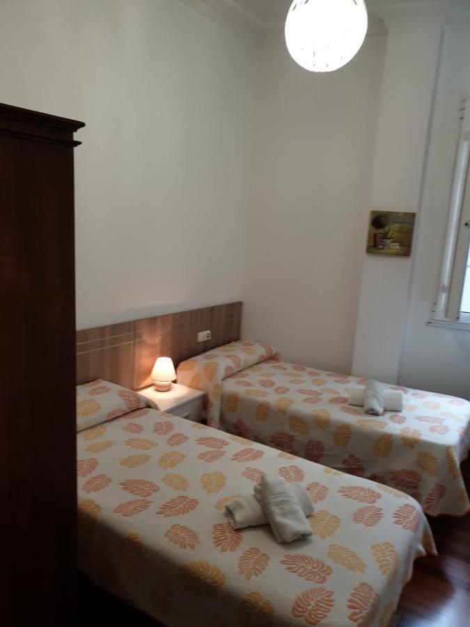 Pension Hedrass Santiago de Compostela Bagian luar foto