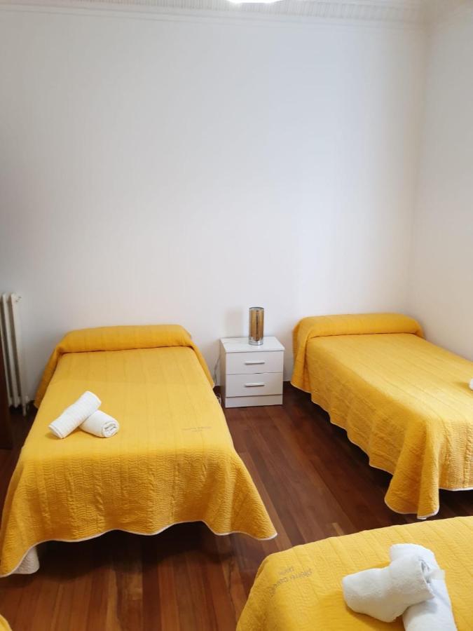 Pension Hedrass Santiago de Compostela Bagian luar foto