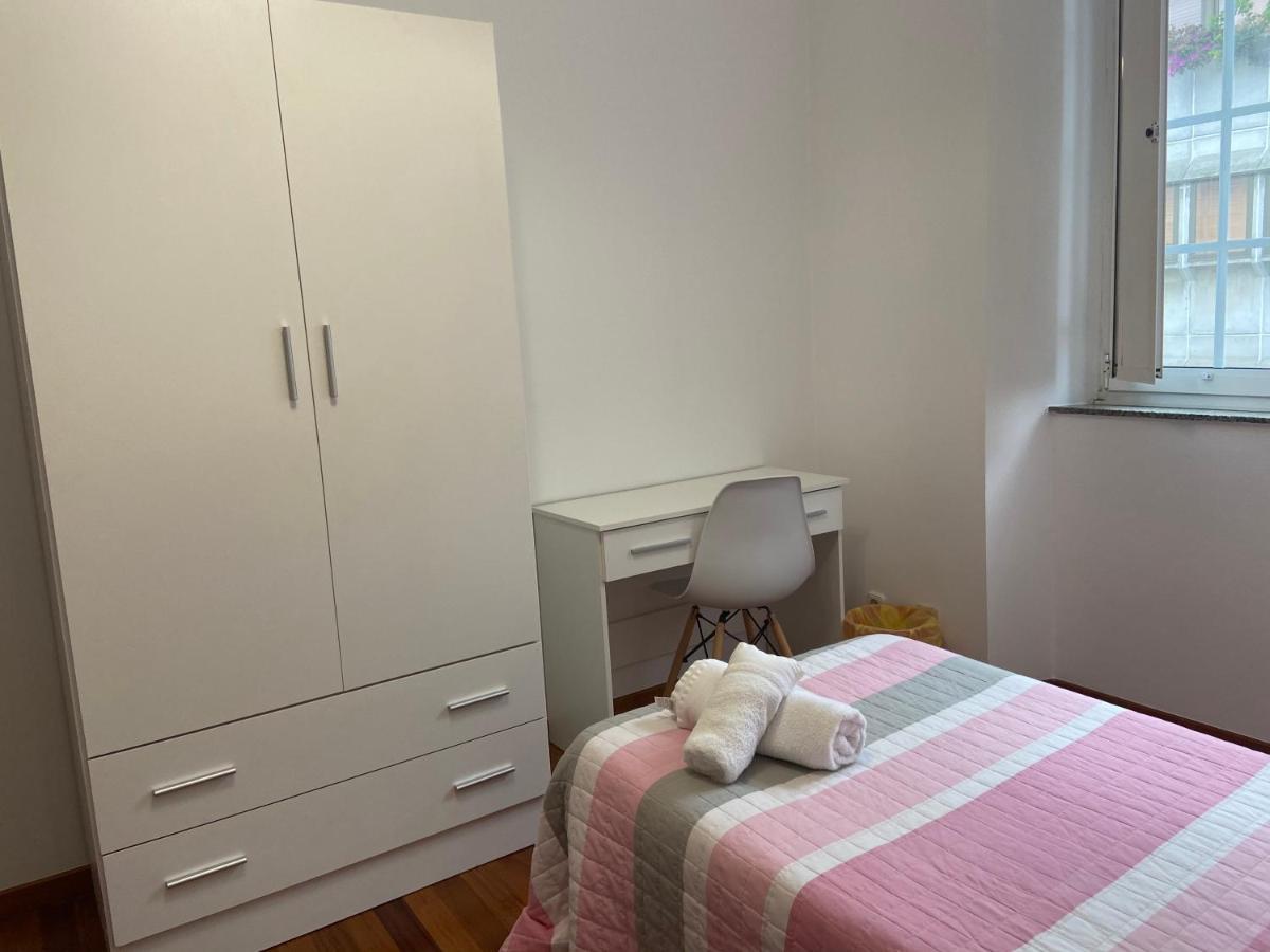 Pension Hedrass Santiago de Compostela Bagian luar foto